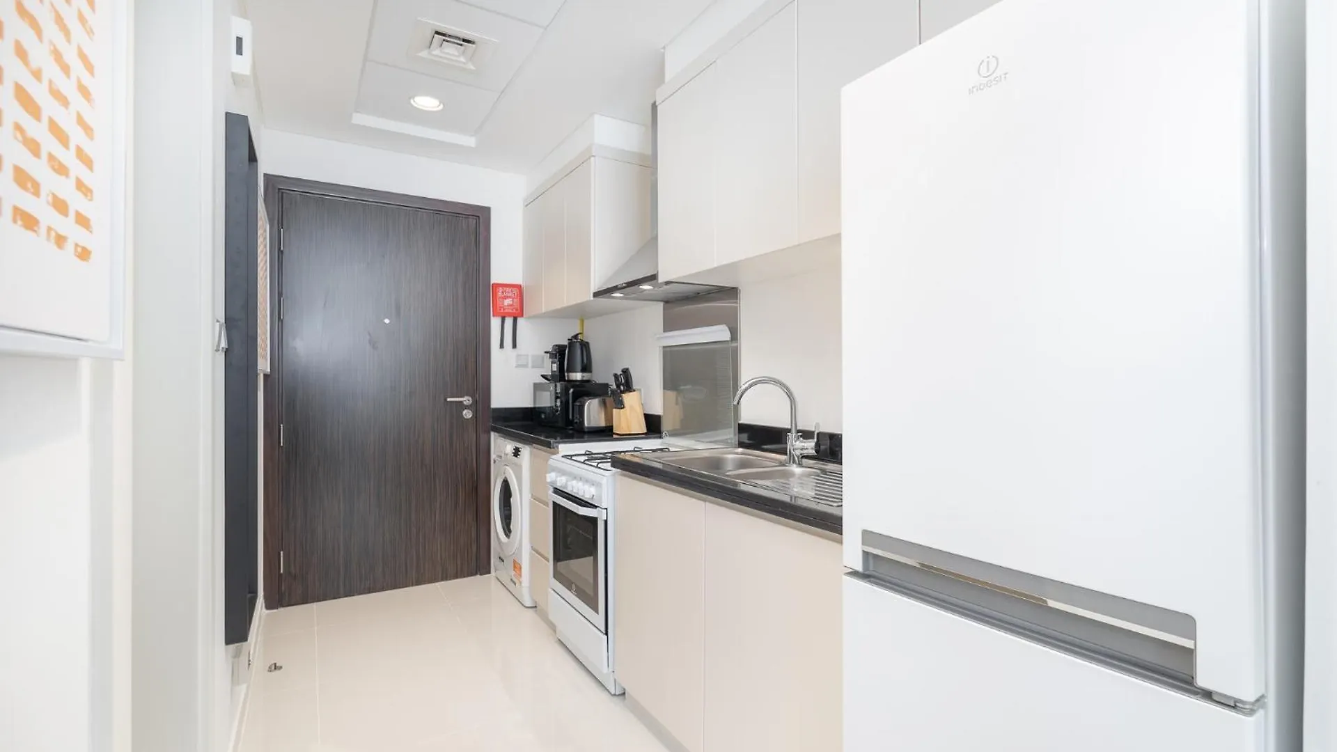 Floral Charm Studio In Damac Hills By Suiteable Dubai Apartment